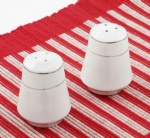 SALT & PEPPER SHAKER